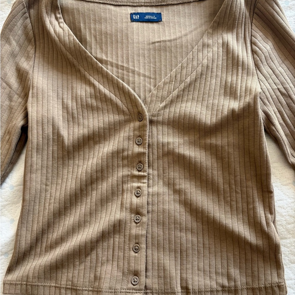 GAP Tan Ribbed Button-Down Shirt - Picture 2 of 3